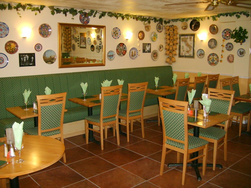 Pacinos Italian Restaurant in Chester